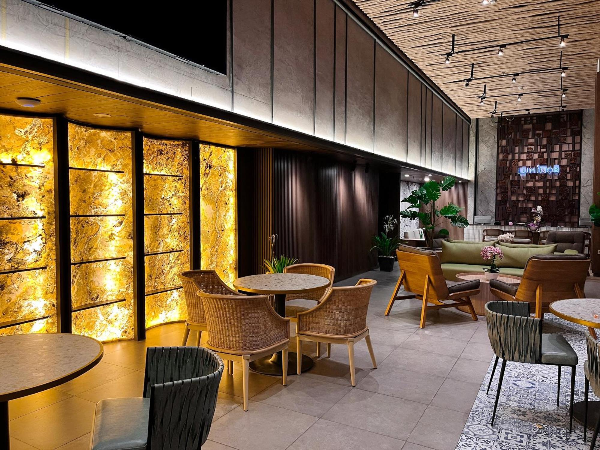 Luminor Hotel Legian Seminyak - Bali Buitenkant foto