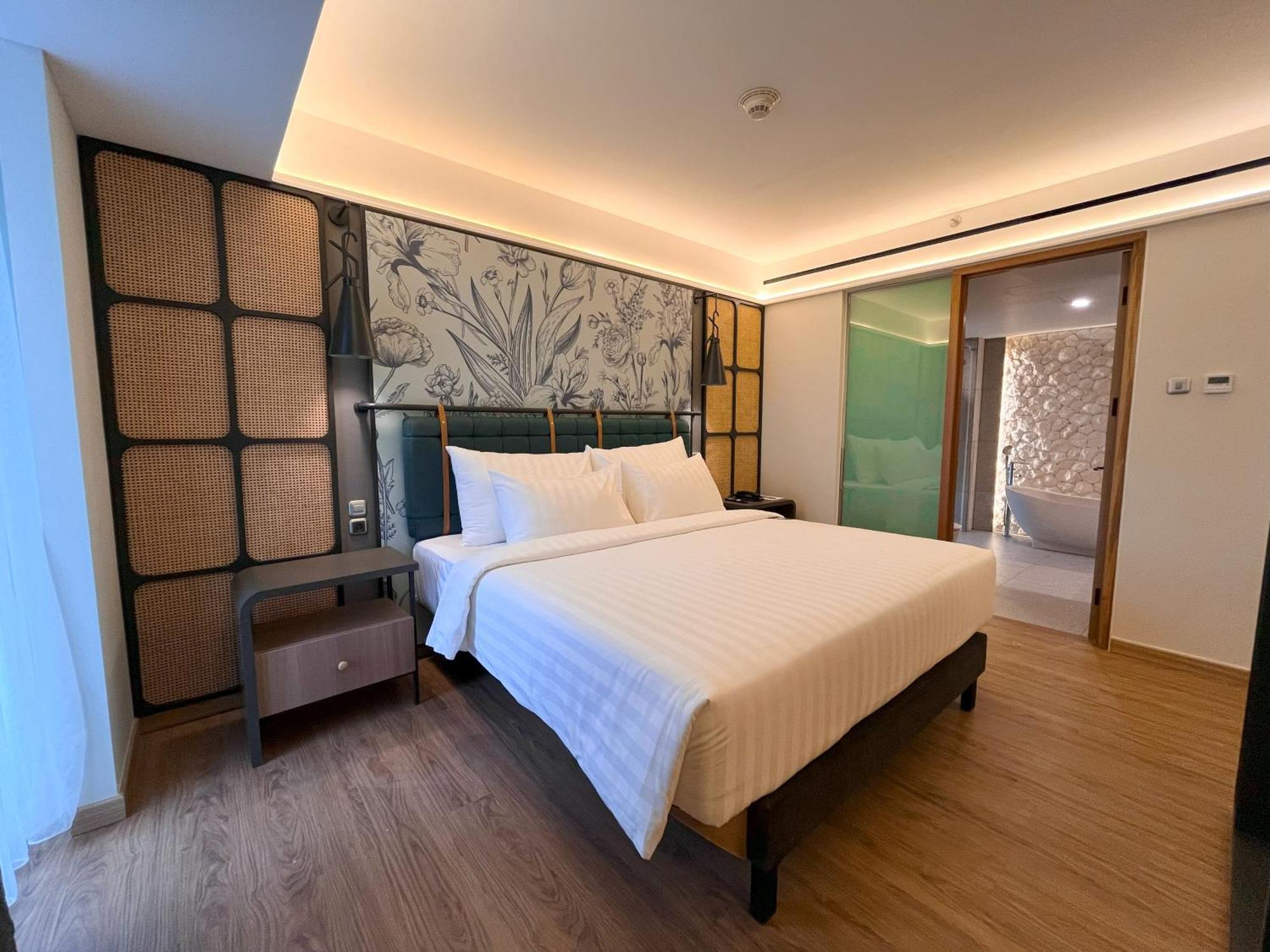Luminor Hotel Legian Seminyak - Bali Buitenkant foto